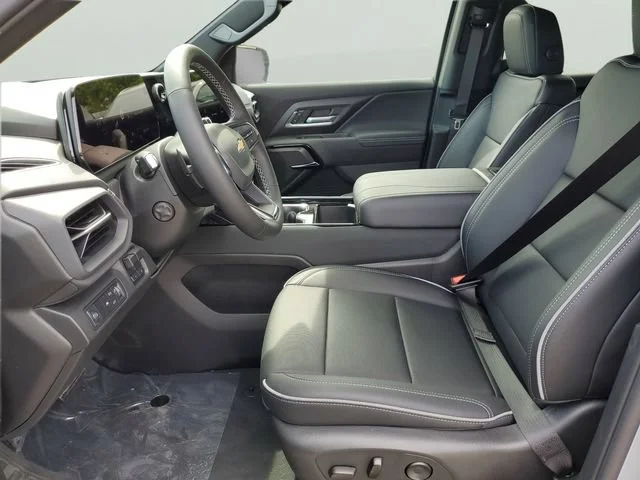 New 2026 Slate Gray Metallic Chevrolet LT - Extended Range image 19