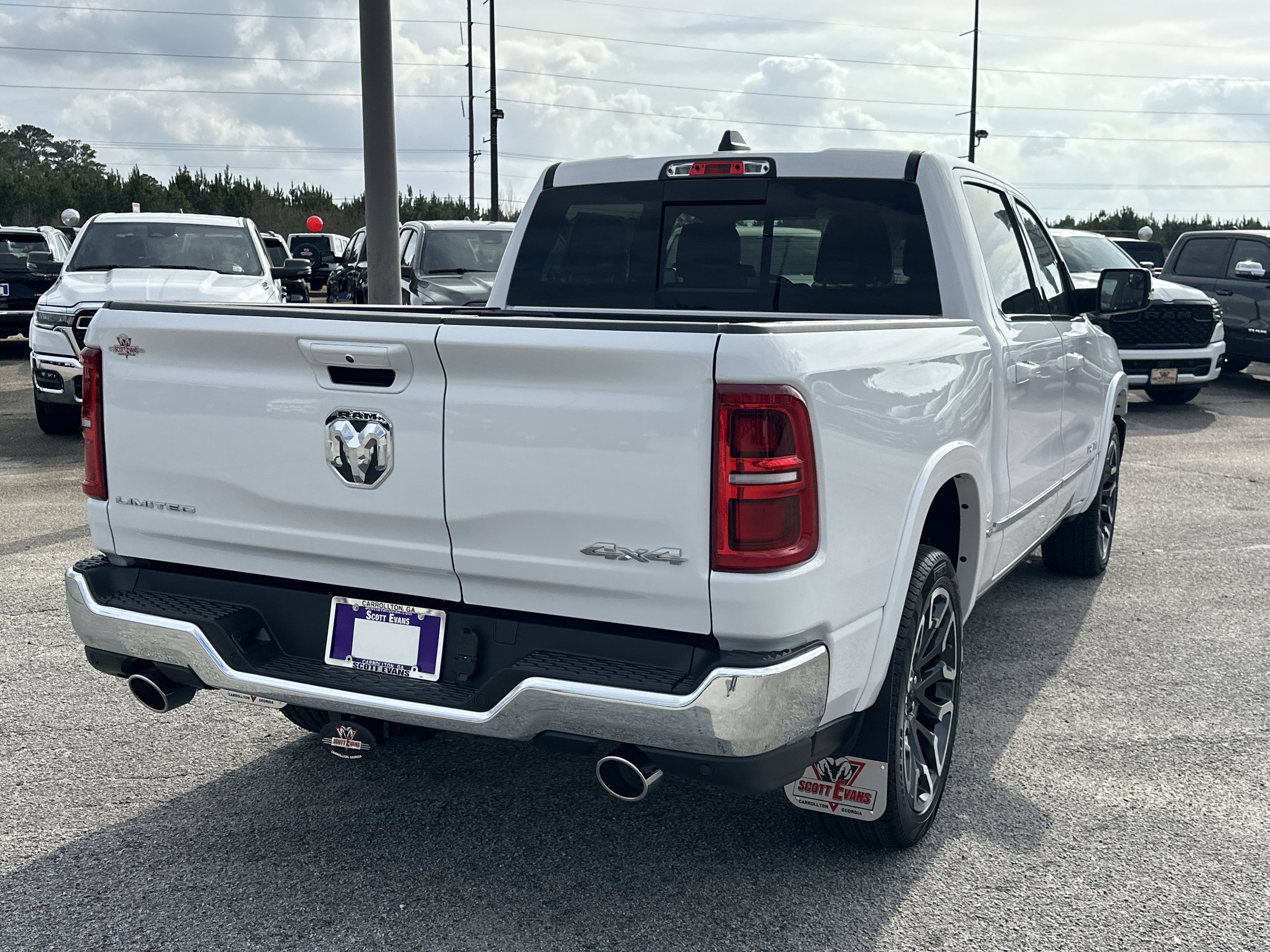 2026 RAM 1500 Limited - Photo 8
