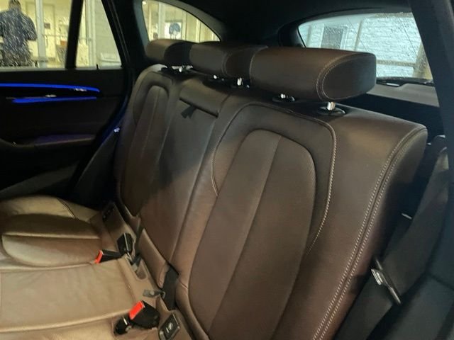 Used 2020 Blue BMW xDrive28i image 16