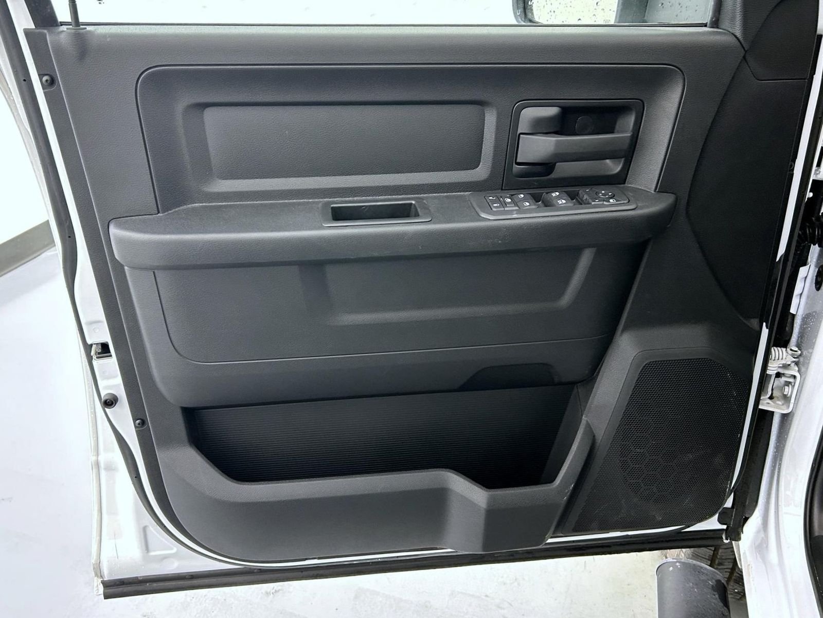 2026 RAM 2500 Tradesman - Photo 9