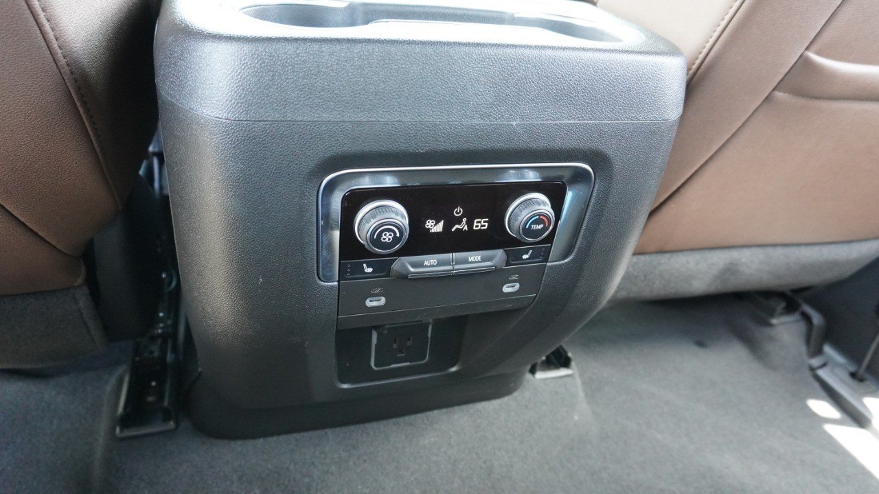 Used 2024 Gray Chevrolet High Country image 36