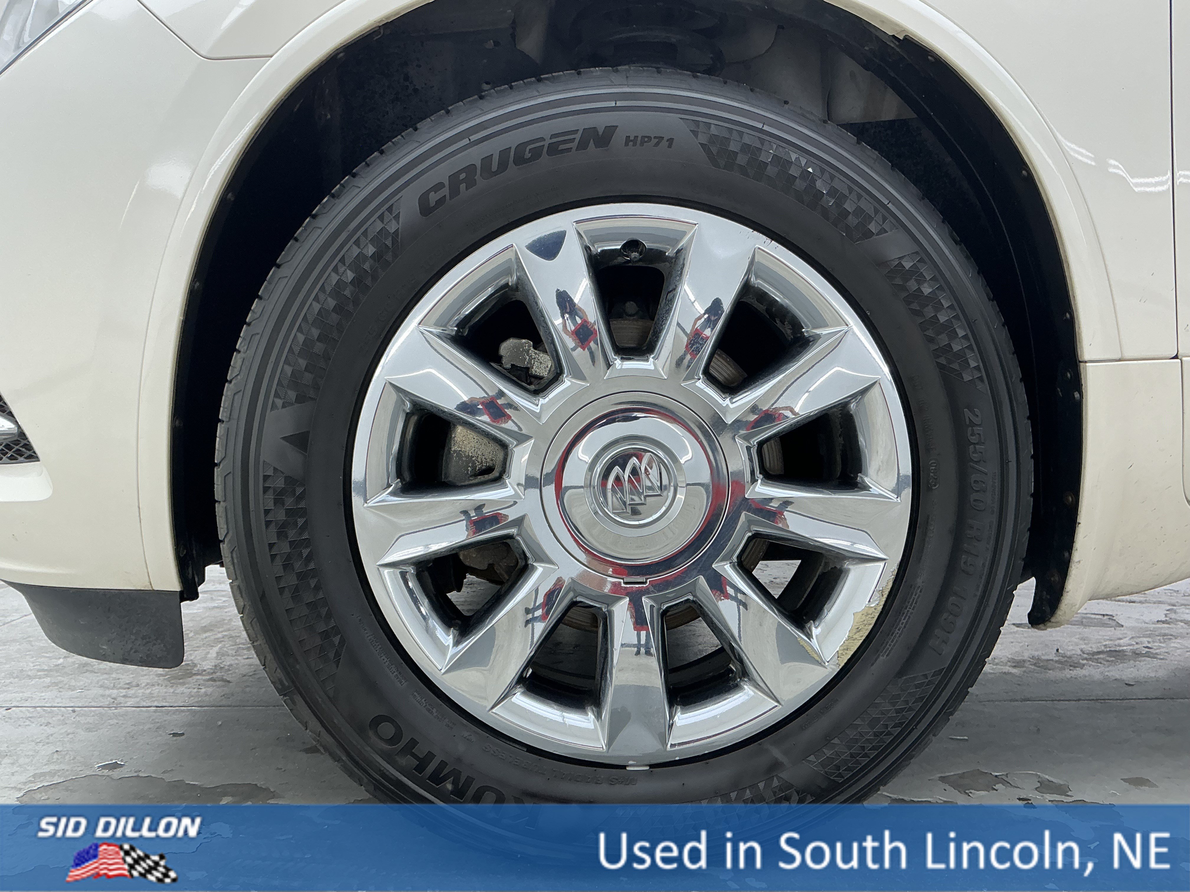 Used 2013 White Diamond Tricoat Buick  image 18