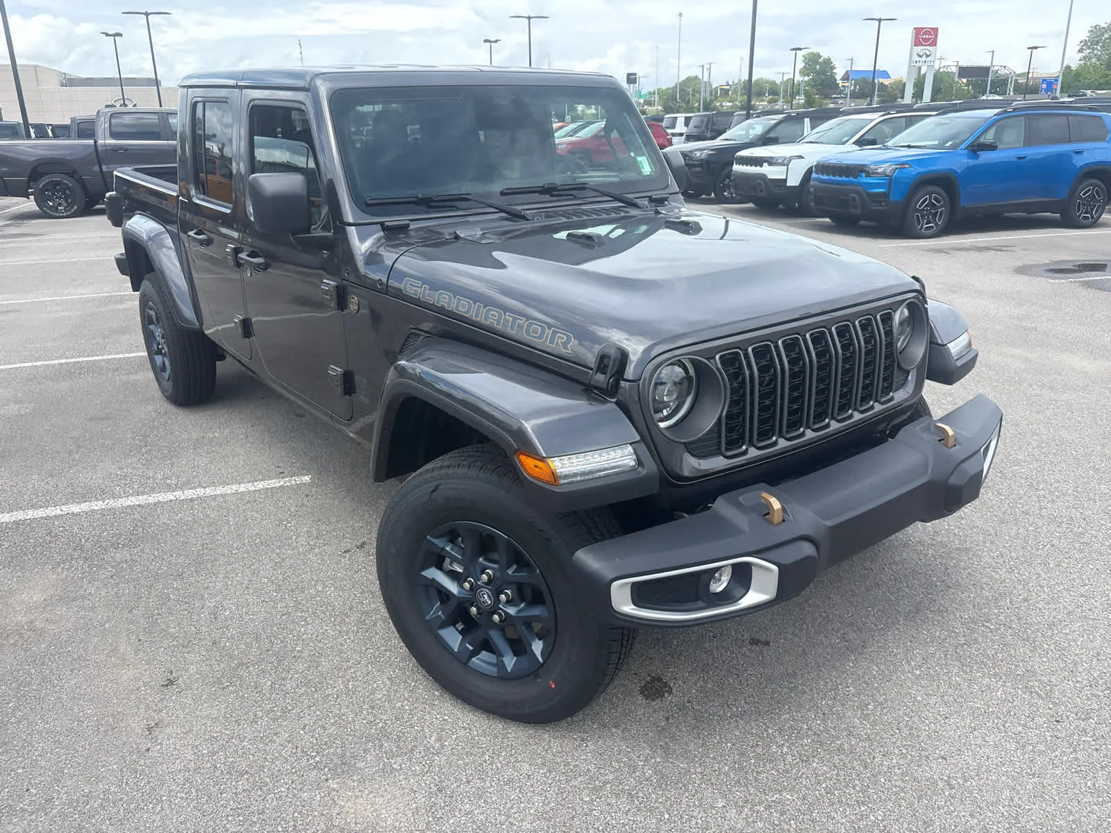 New 2026 Granite Crystal Metallic Clearcoat Jeep 85th Anniversary Edition image 2