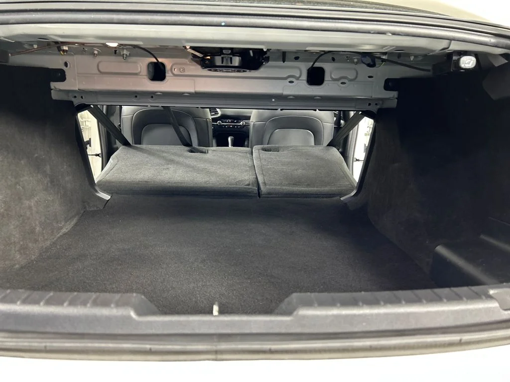 Used 2022 White Mazda Premium image 20