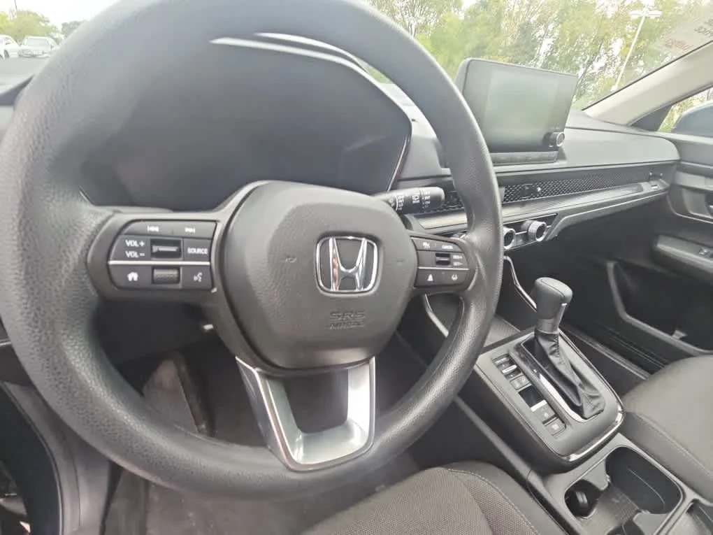 2024 Honda CR-V LX - Photo 39