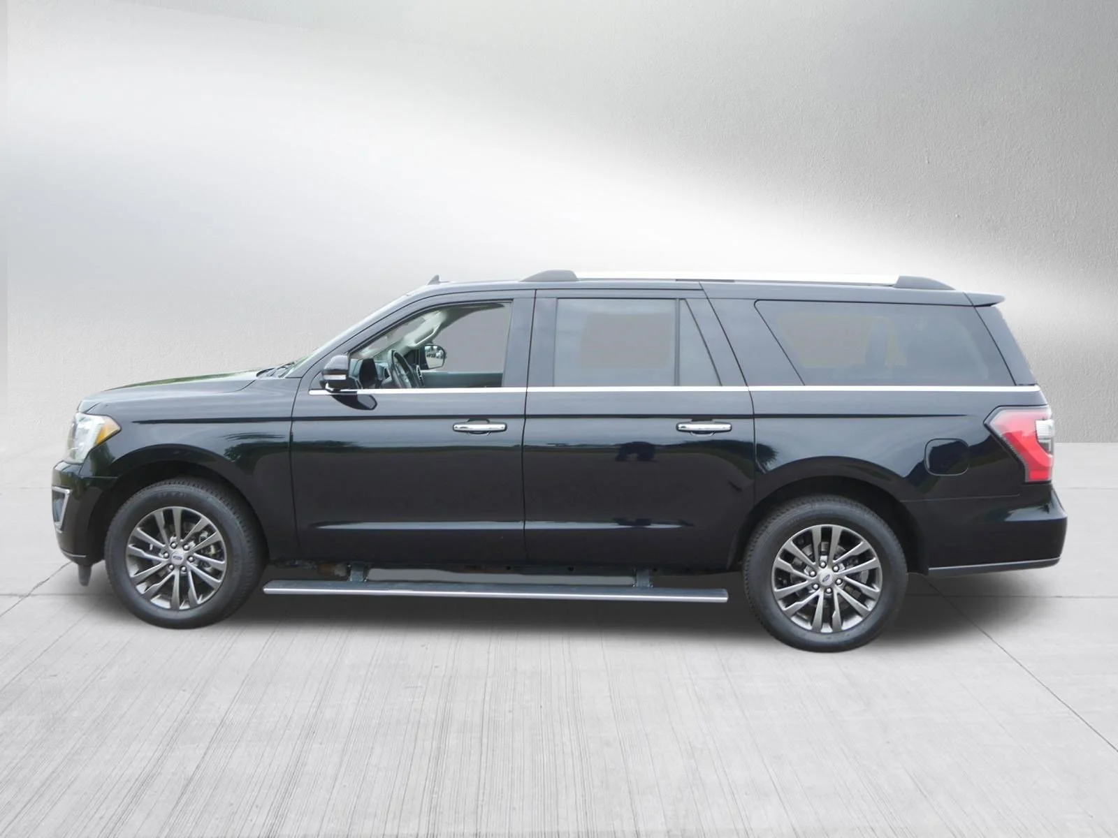 Used 2020 Agate Black Ford Limited image 4