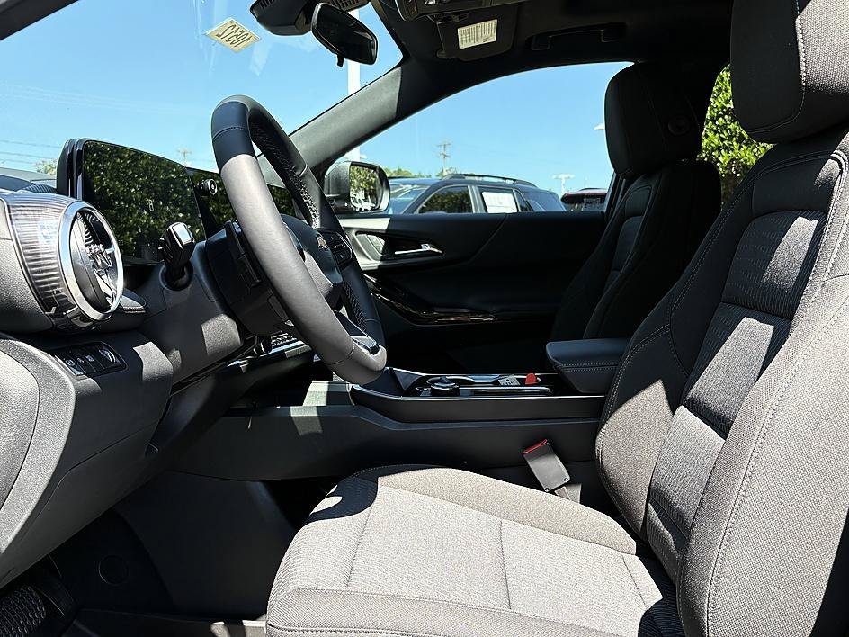 2026 Chevrolet Equinox LT - Photo 9