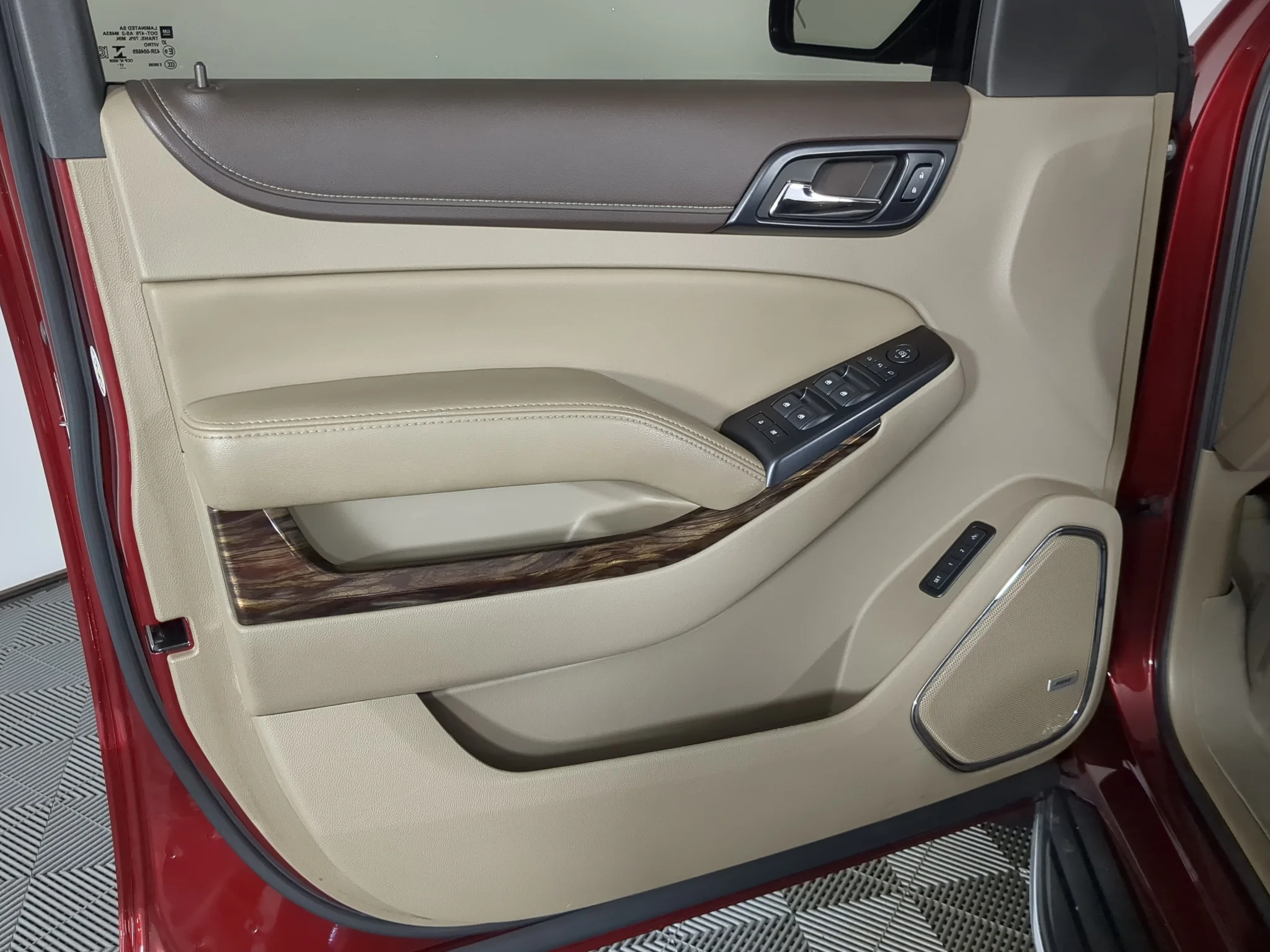 Used 2018 Crimson Red Tintcoat GMC SLT image 12