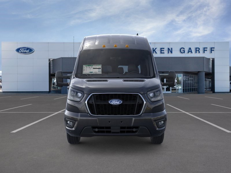 New 2026 Agate Black Metallic Ford XLT image 7