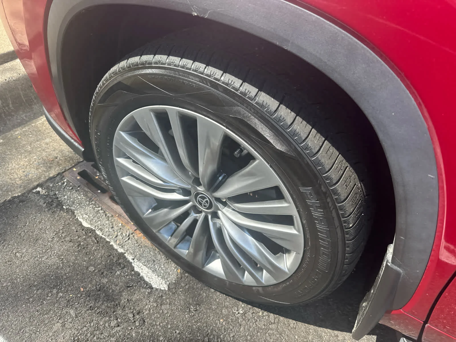 Used 2022 Ruby Flare Pearl Toyota Platinum image 6