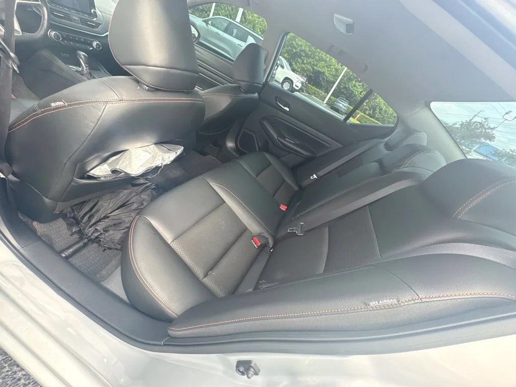 Used 2021 Silver Nissan 2.0 SR image 7