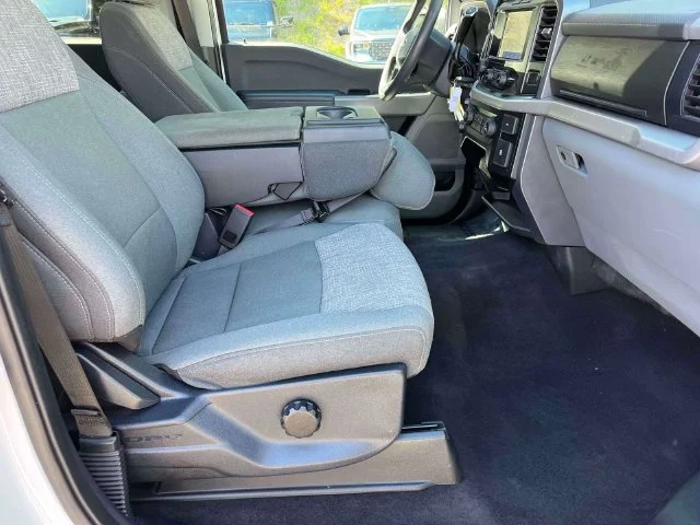 Used 2023 White Ford XLT image 24