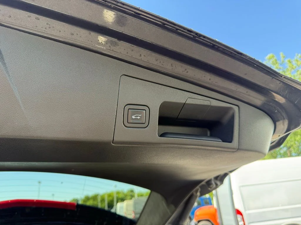 Used 2018 Gray Cadillac Premium Luxury image 42