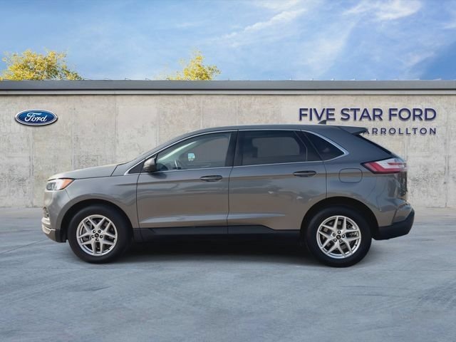 Used 2024 Gray Ford SEL image 5