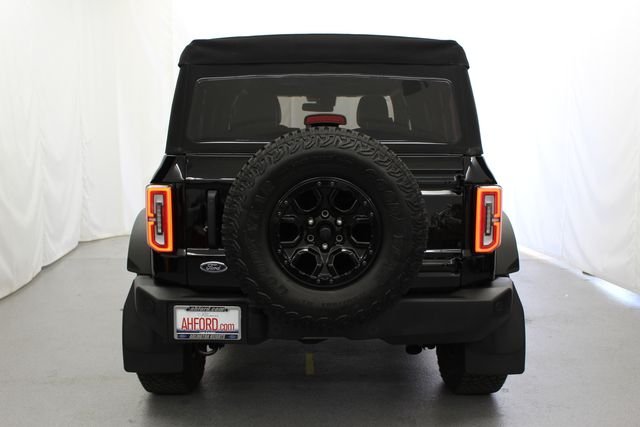 Used 2023 Shadow Black Ford Wildtrak image 11