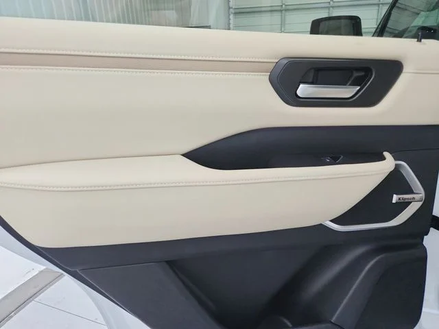 New 2026 White Nissan Platinum Reserve image 49