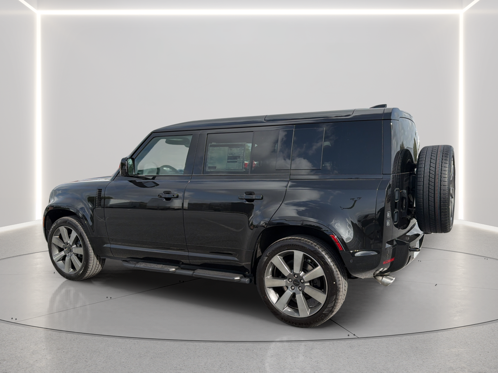 New 2026 Santorini Black Land Rover V8 image 14
