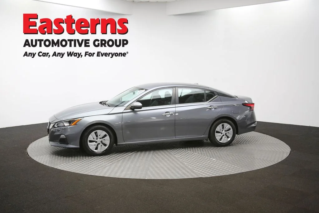 Used 2020 Gray Nissan 2.5 S image 57