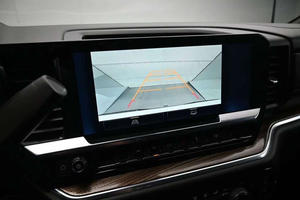 Used 2023 White Chevrolet LT image 15