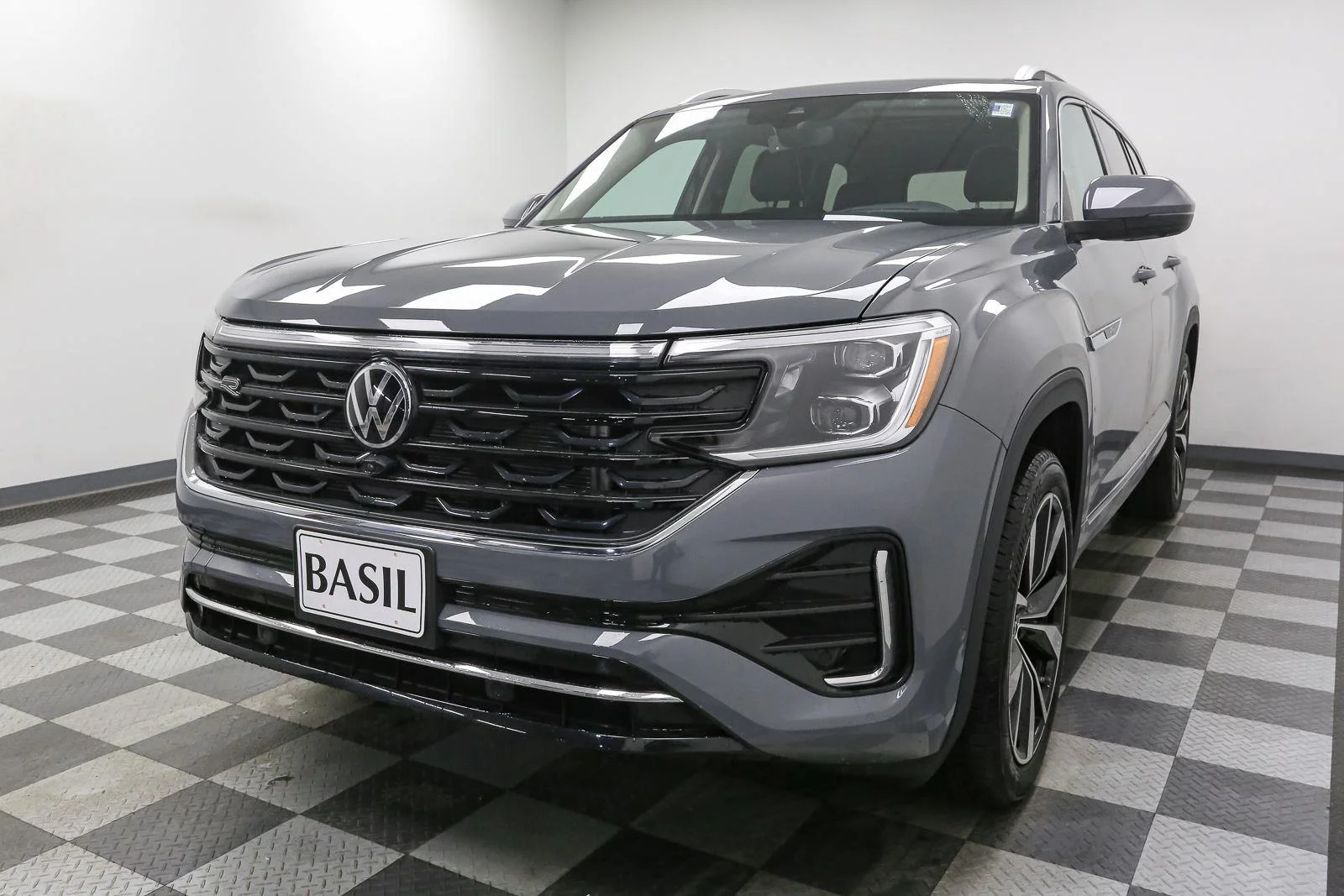 New 2026 Pure Gray Volkswagen 2.0T SEL Premium R-Line image 4