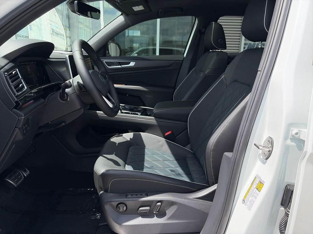 New 2026 Opal White Pearl Volkswagen 2.0T SEL Premium R-Line image 9