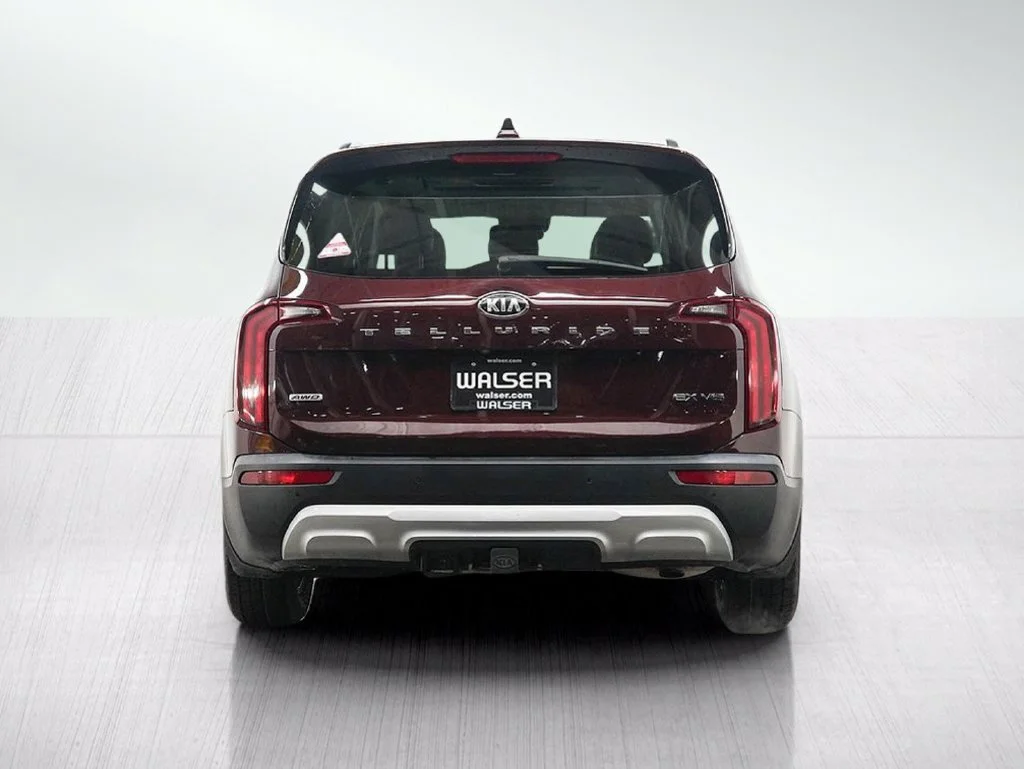 Used 2020 Maroon Kia EX image 4