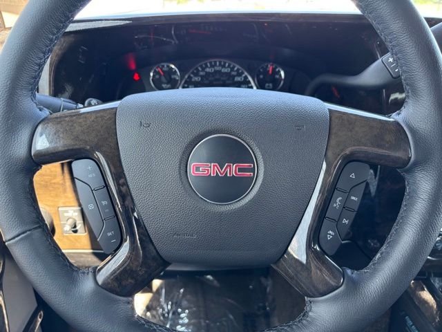 Used 2025 Special Exterior Color GMC Explorer Limited SE image 26