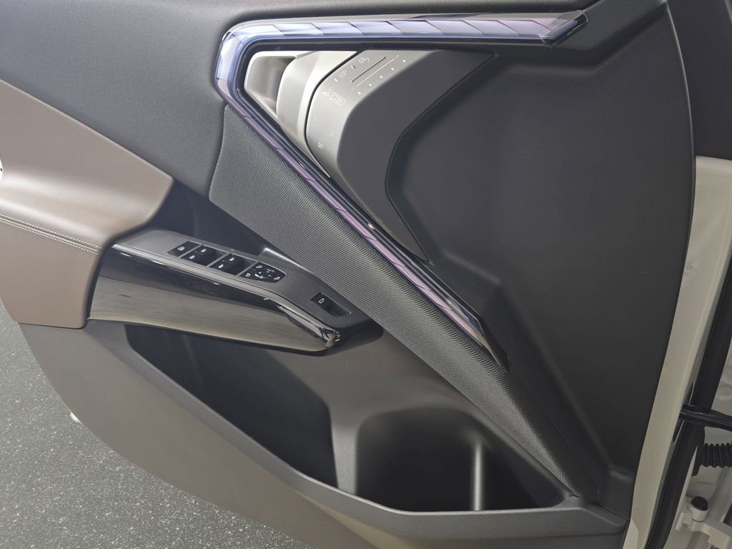New 2026 Mineral White Metallic BMW 30 xDrive image 26