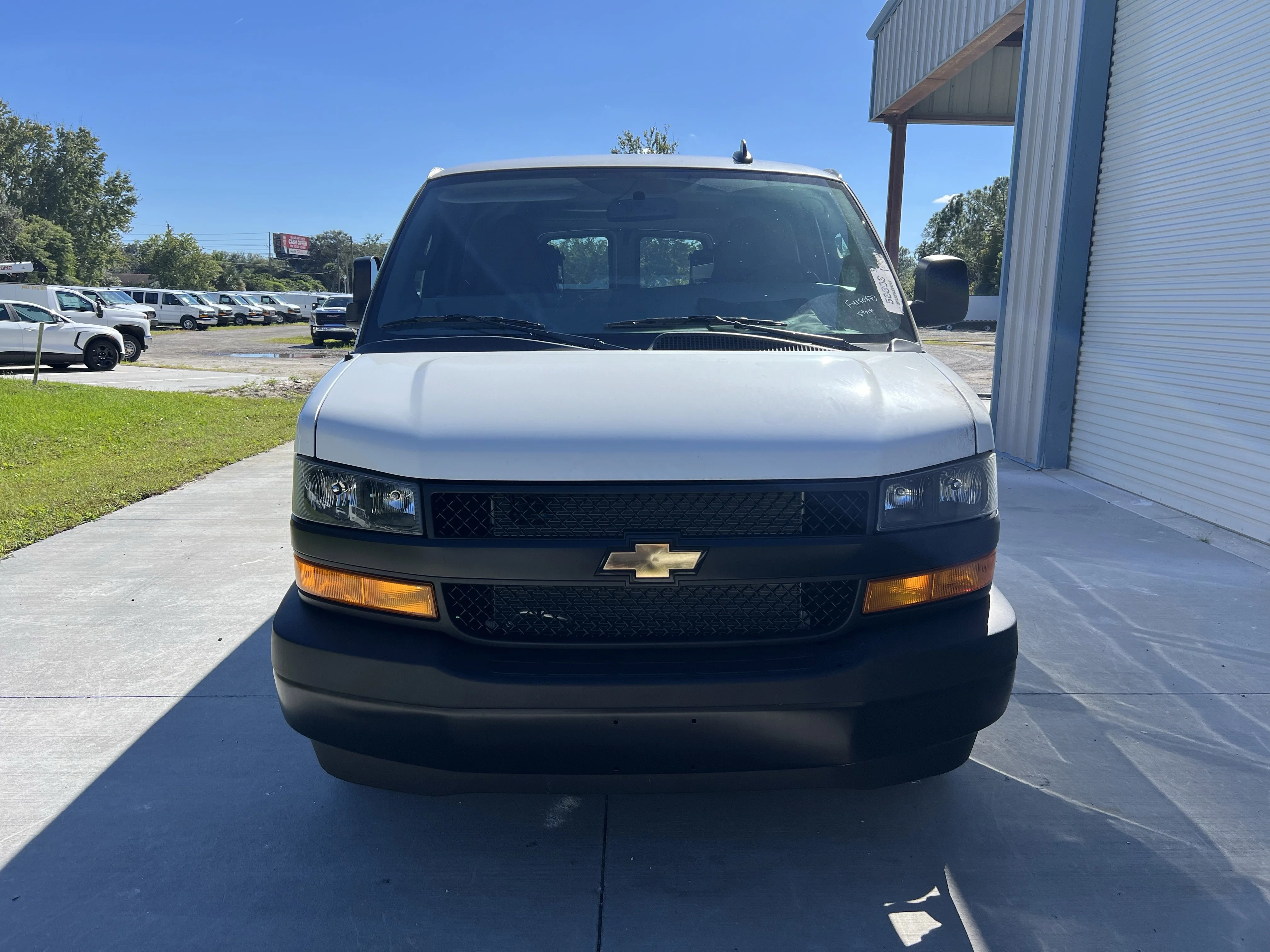 2025 Chevrolet Express Cargo Work Van - Photo 11