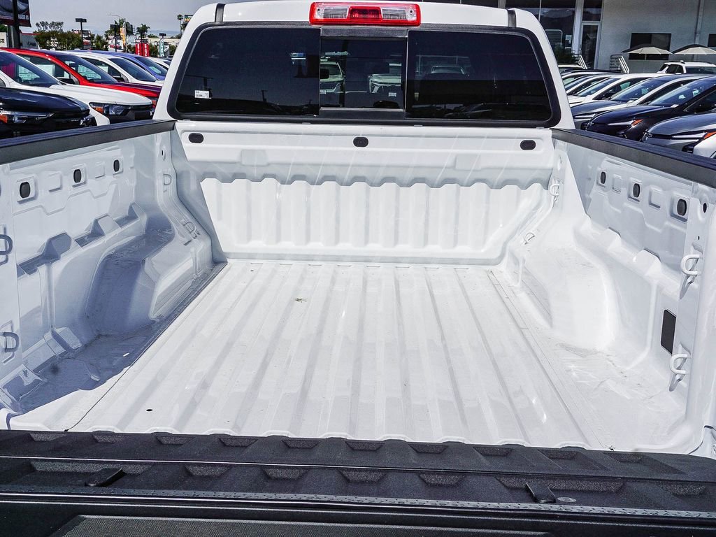 New 2026 Summit White Chevrolet LT image 24