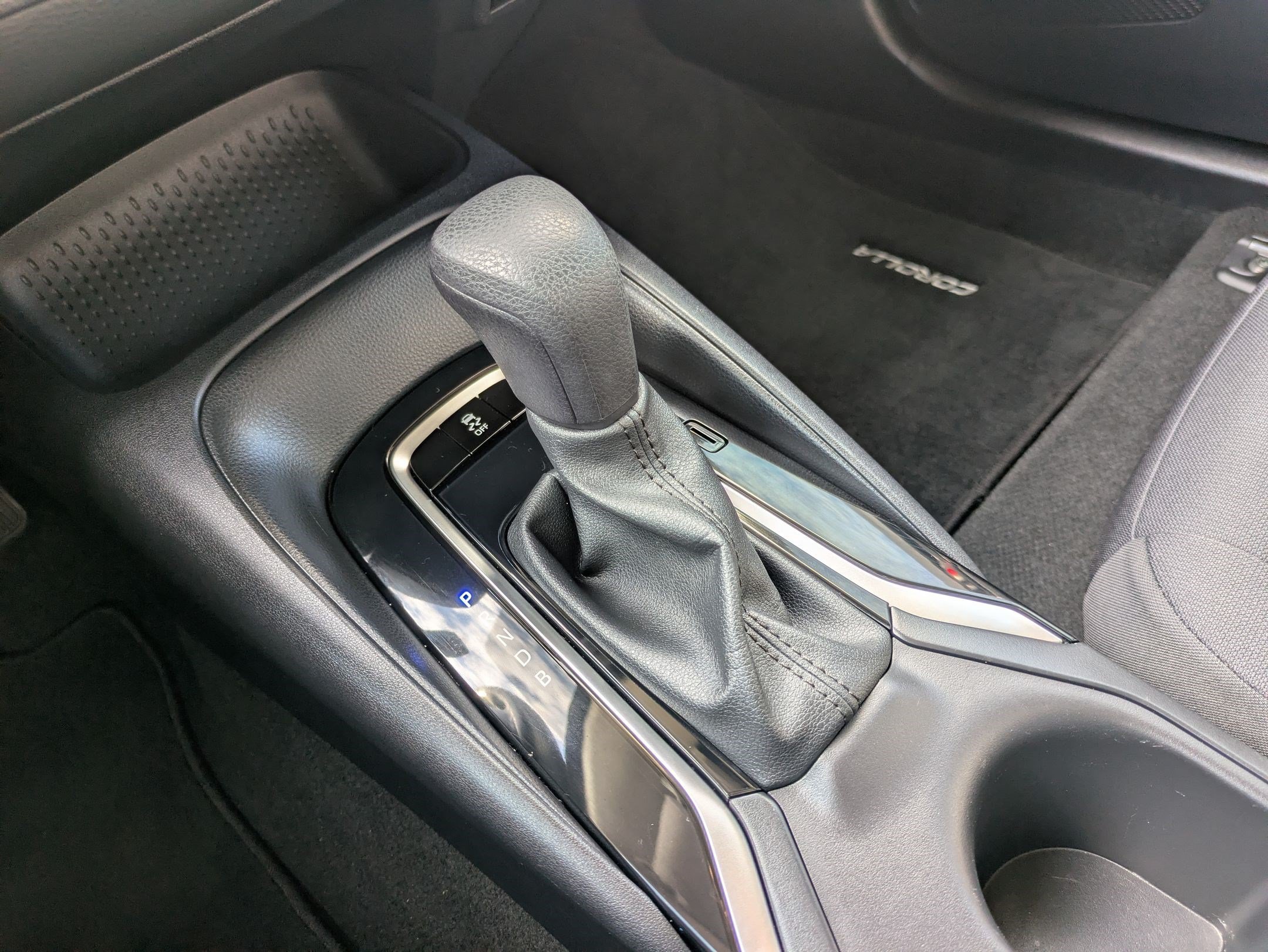 Used 2024 UNDERGROUND Toyota LE image 24