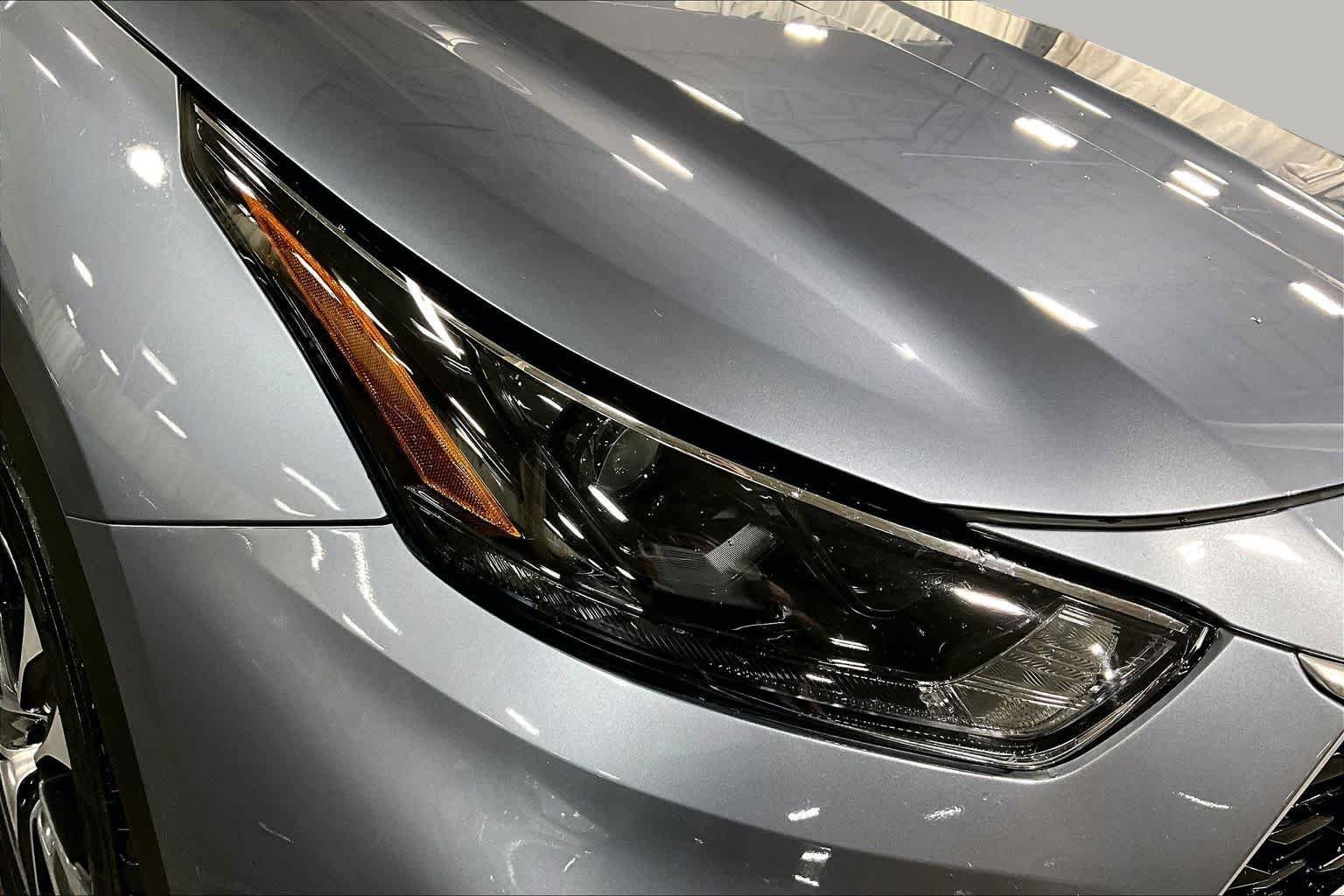 Used 2022 Moon Dust Toyota XLE image 28