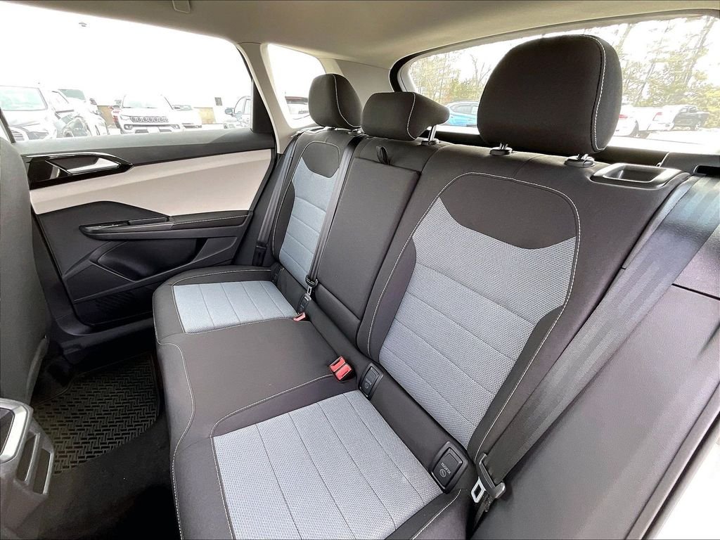 New 2026 Pure White Volkswagen 1.5T S image 15