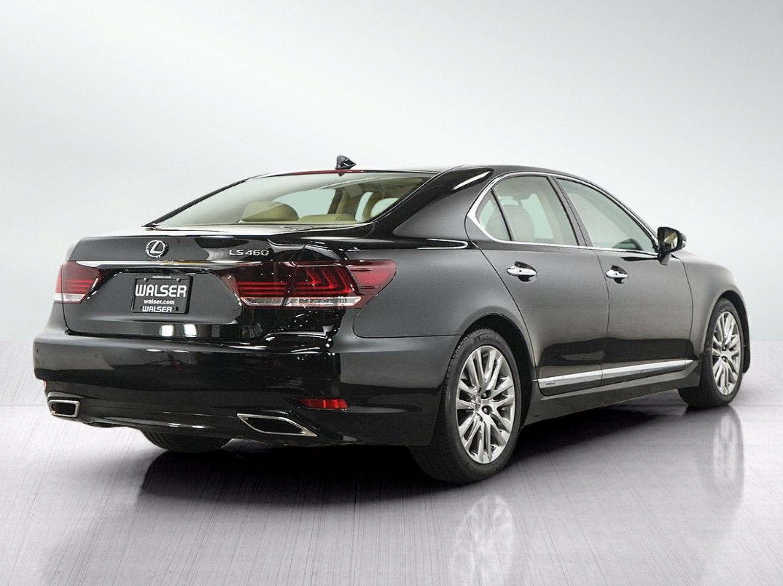 Used 2015 Obsidian Lexus 460 image 5