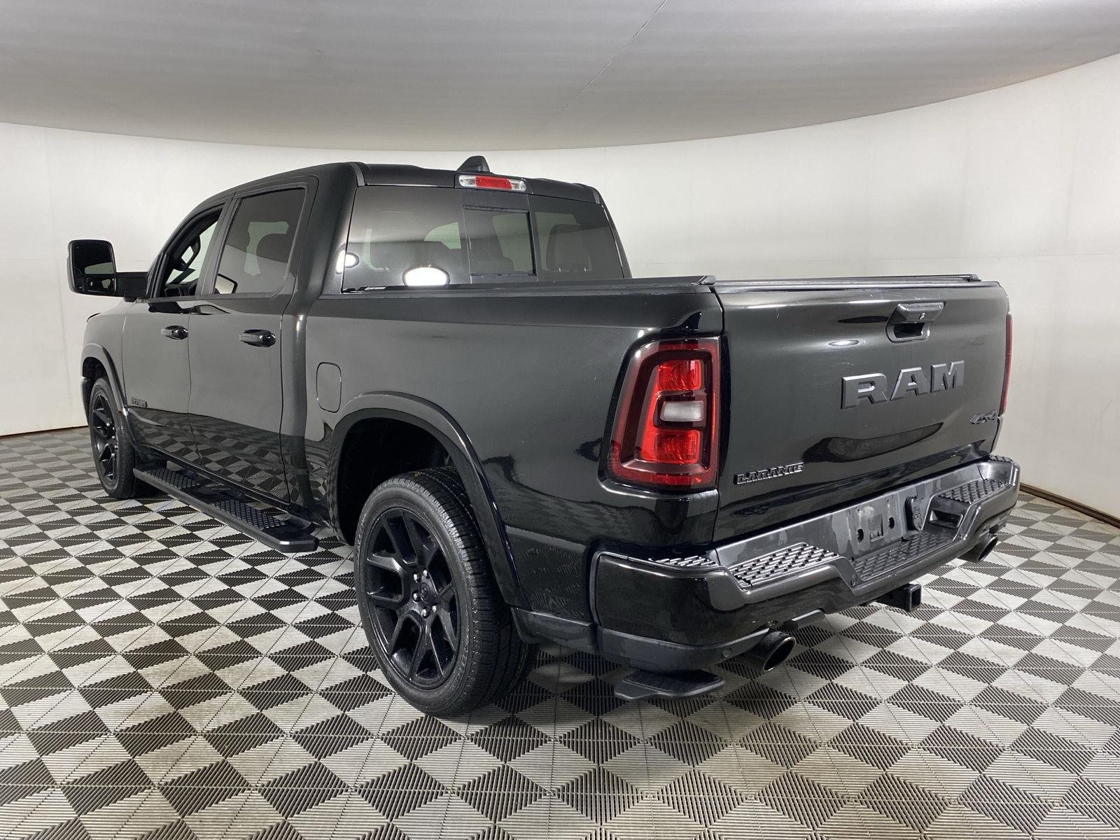 Used 2025 Diamond Black Crystal Pearlcoat Ram Laramie image 15