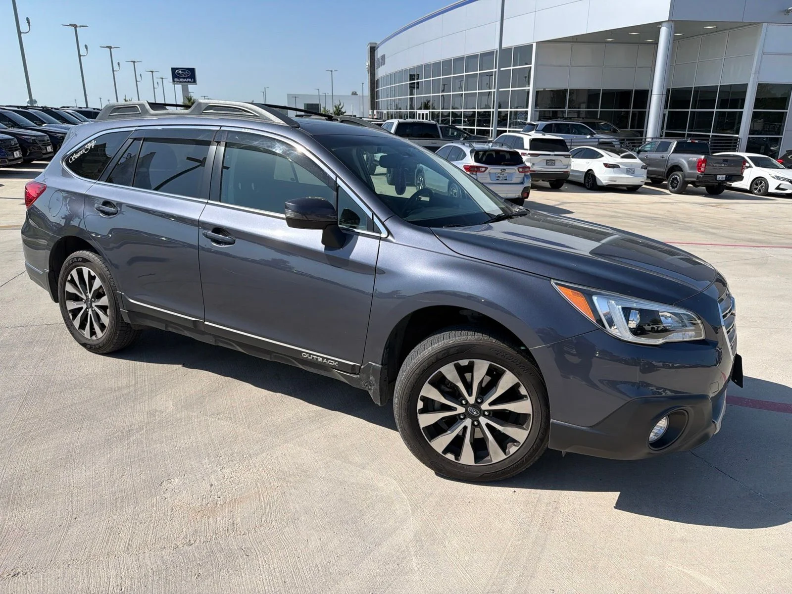 Used 2015 Gray Subaru 2.5i image 2
