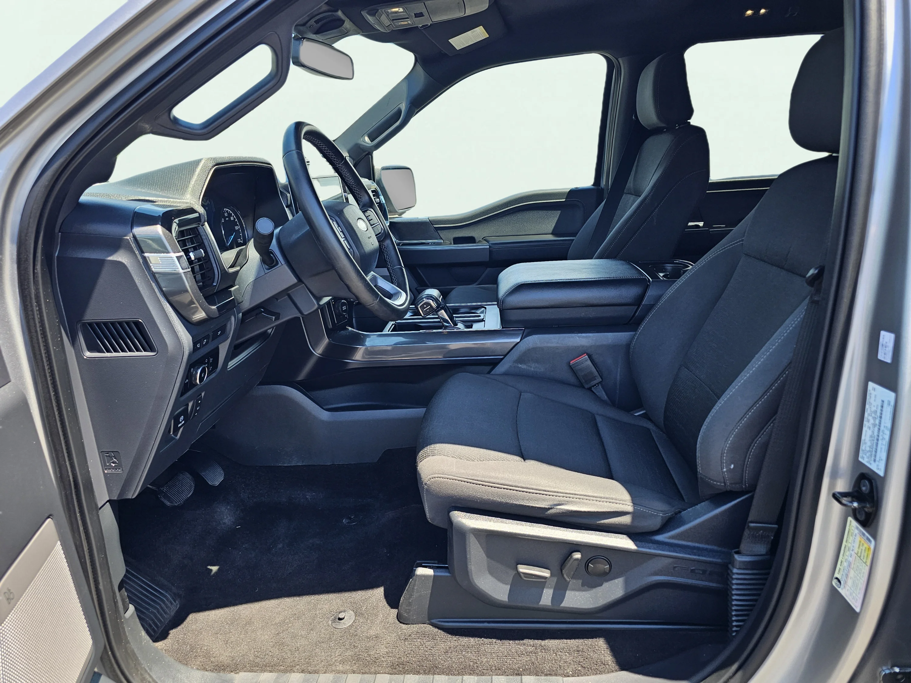 Used 2023 Iconic Silver Metallic Ford XLT image 17