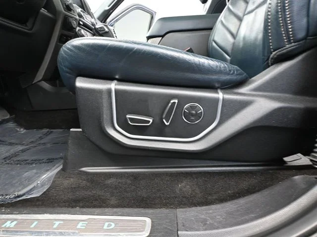 Used 2018 Blue Ford Limited image 21