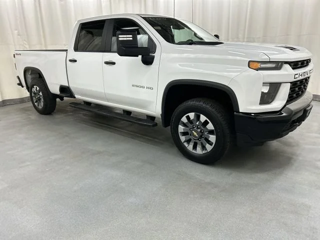 2022 Chevrolet Silverado HD Custom 4WD Crew Cab Standard Box's photo