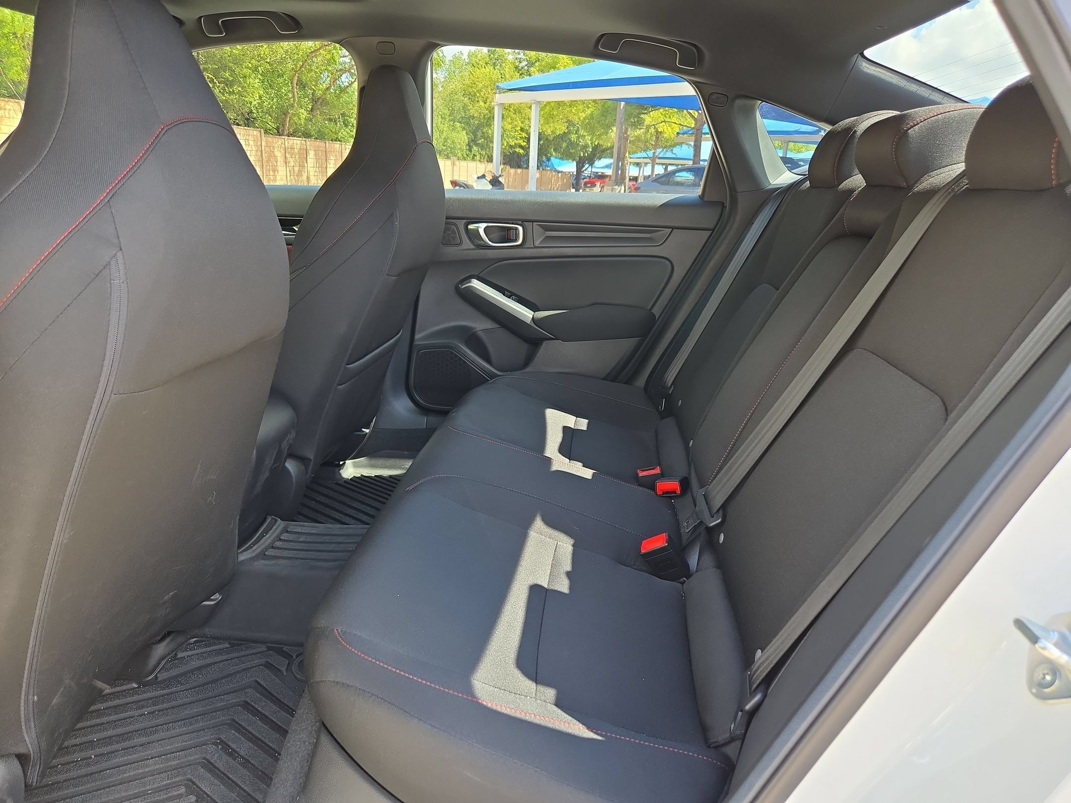 Used 2026 Platinum White Pearl Honda FWD image 14
