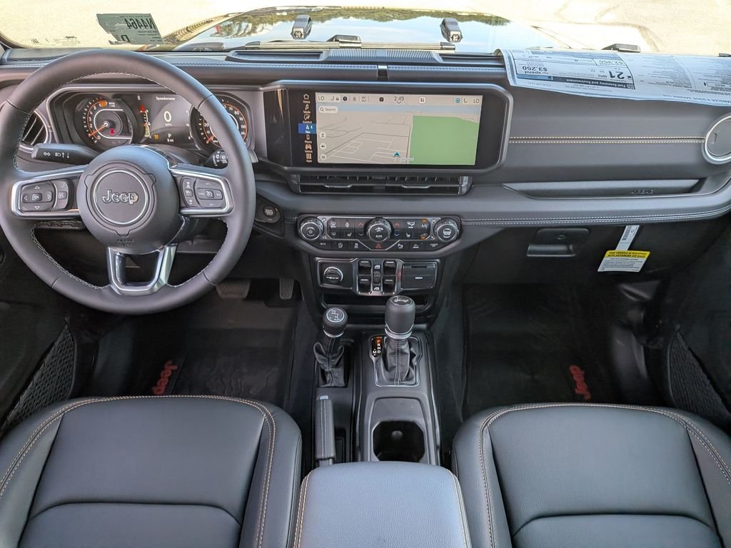 New 2026 Granite Crystal Metallic Clear-Coat Exterior Paint Jeep Sahara image 30