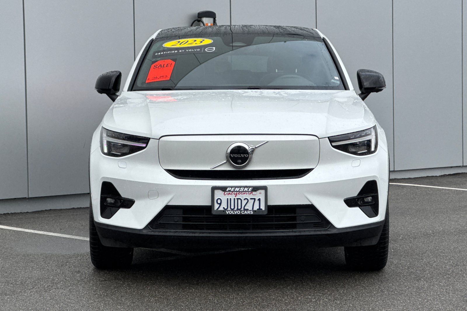 Used 2023 White Volvo Ultimate image 8