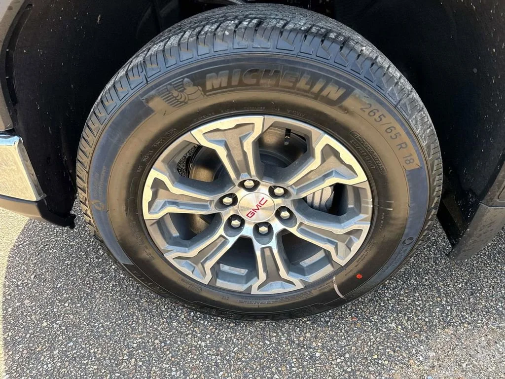 2026 GMC Sierra 1500 SLE - Photo 6