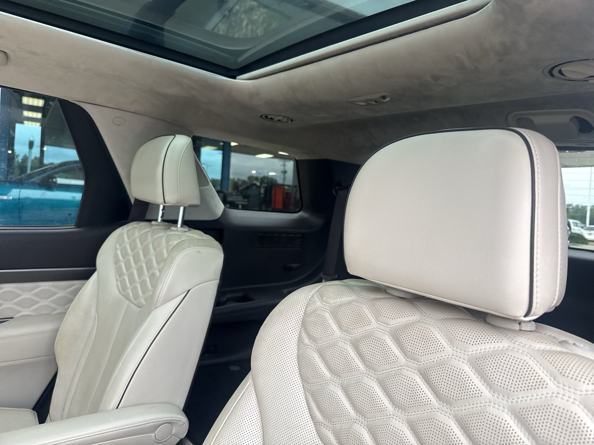 Used 2020 Becketts Black Hyundai Limited image 15