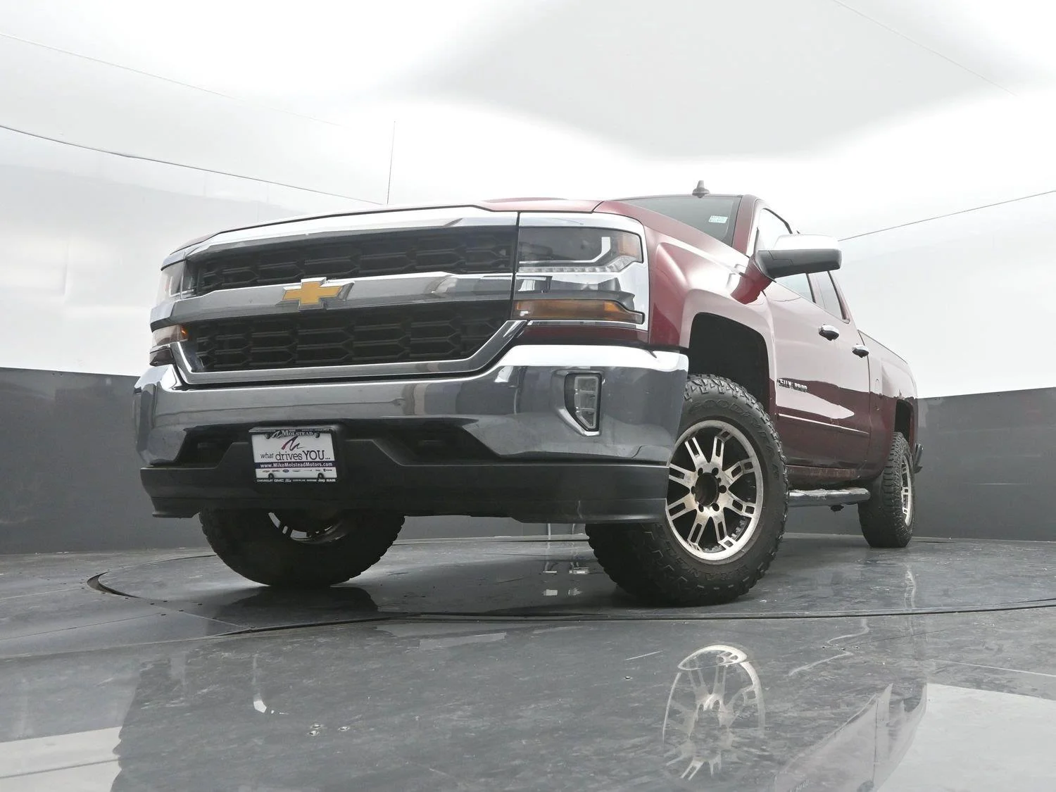 Used 2016 Siren Red Tintcoat Chevrolet LT image 42