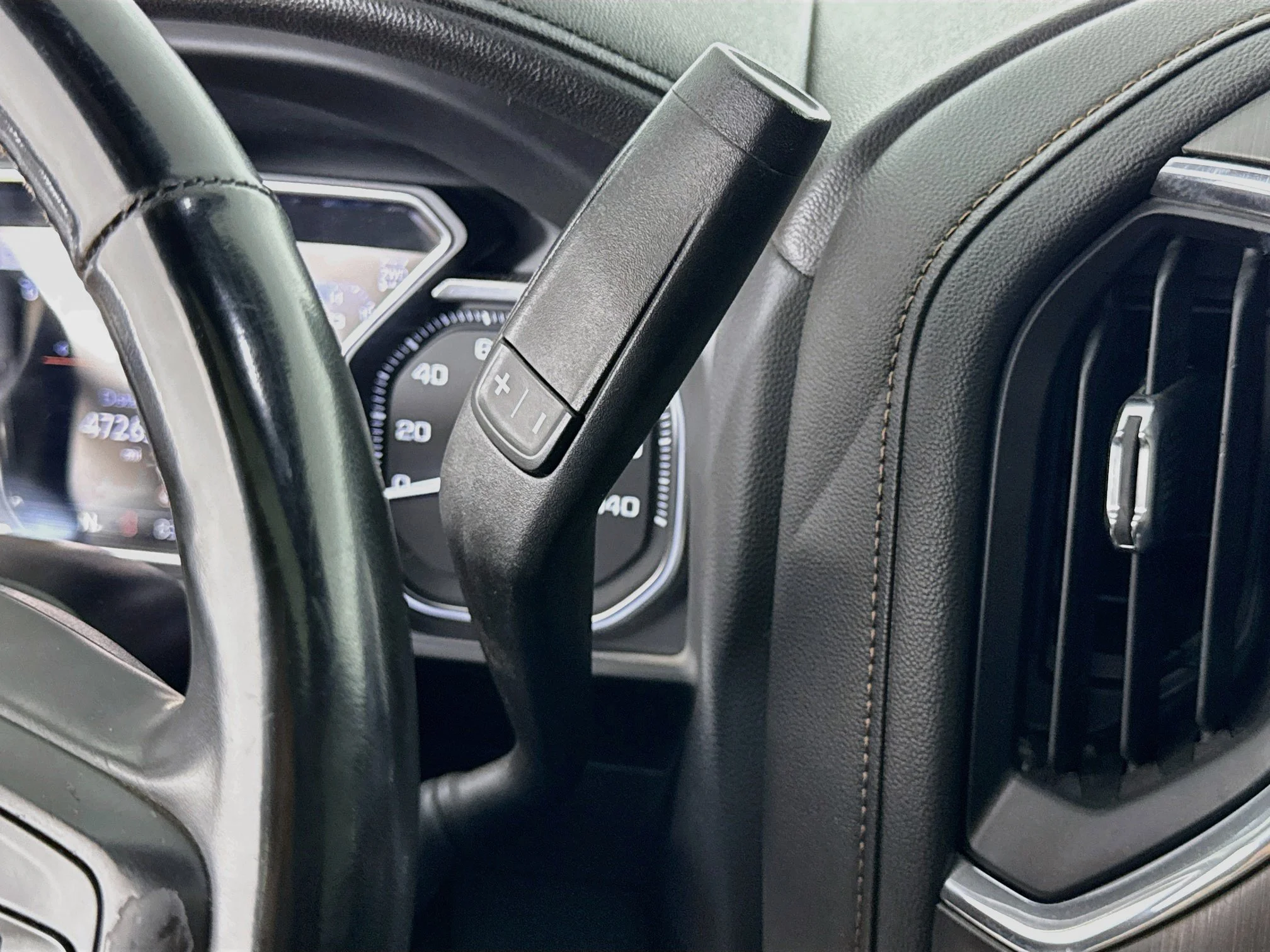 Used 2023 SUMMIT WHITE GMC AT4 image 19