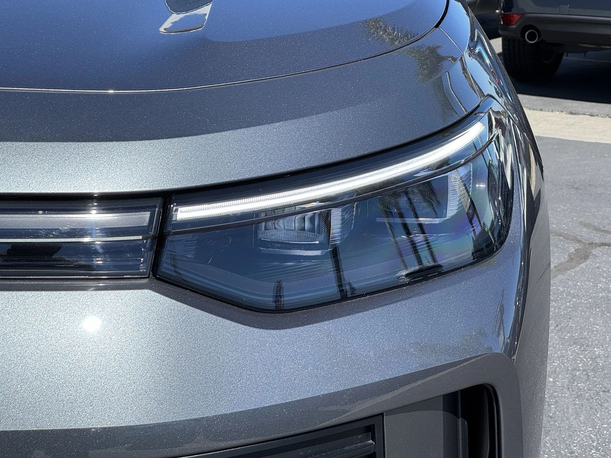 Used 2026 Platinum Gray Metallic Volkswagen SE image 4