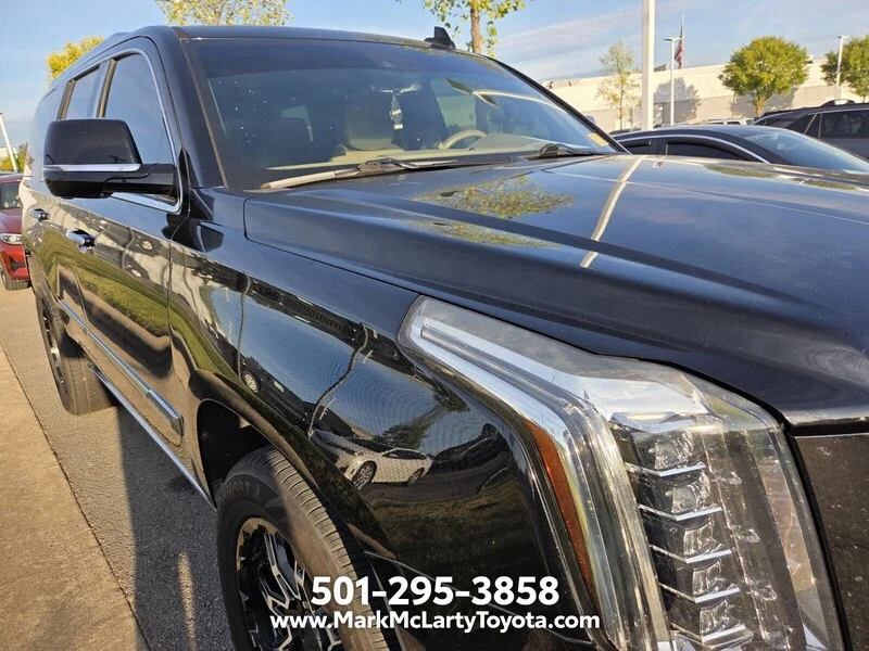 Used 2018 Black Raven CADILLAC PLATINUM EDITION image 9