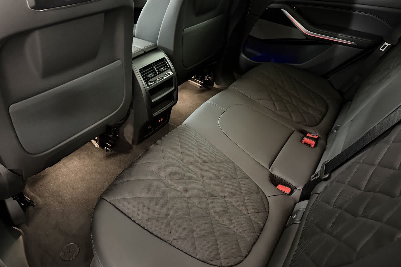 New 2026 Brooklyn Grey Metallic BMW xDrive50e image 4