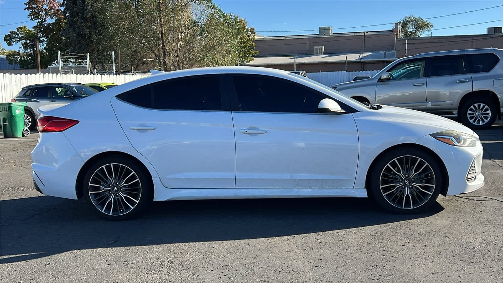 Used 2017 Ceramic White Hyundai Sport image 4